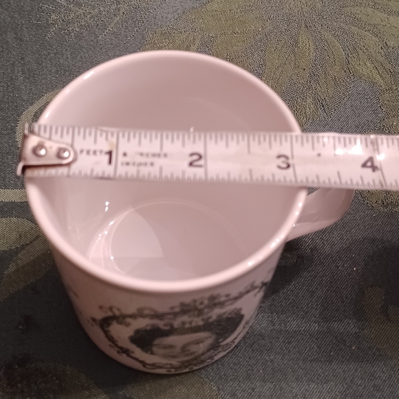 Queen Elizabeth Silver Jubilee Commemorative Kiln Craft Mug - Picture 6 of 7